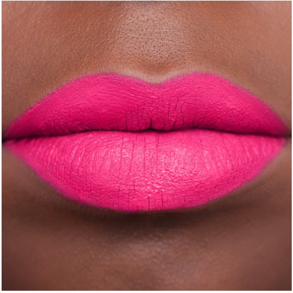 ONLY TWO IN STOCK | JEFFREE STAR
Velour Liquid Lipstick (PROM NIGHT) - Picture 2 of 4